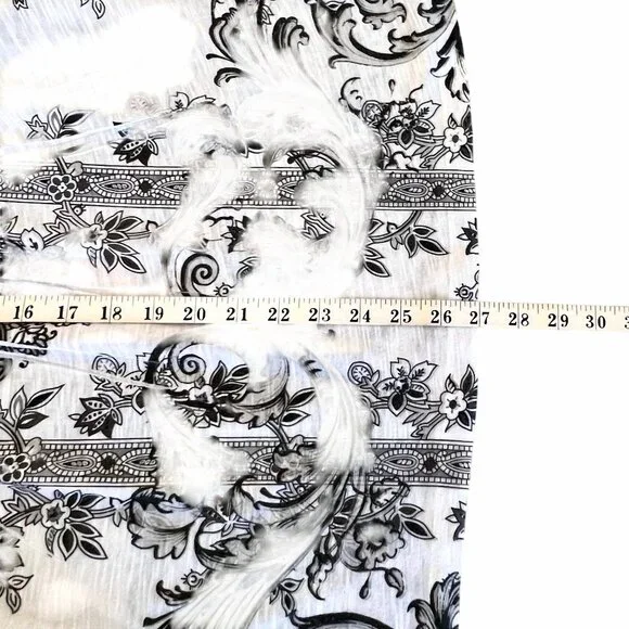 Dressbarn Blouse Top Womens 2X Black & White Paisley Print Embellished EUC - Picture 16 of 16